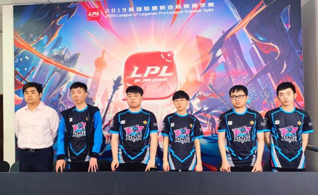 涵盖了多个 涵盖了多个