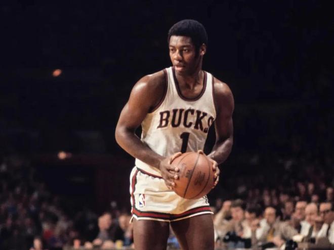 AC米兰凭 AC米兰凭