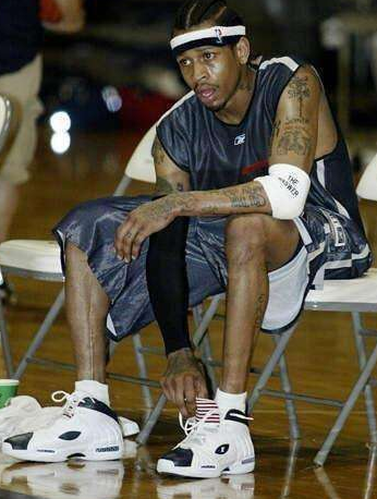 变回主角 变回主角