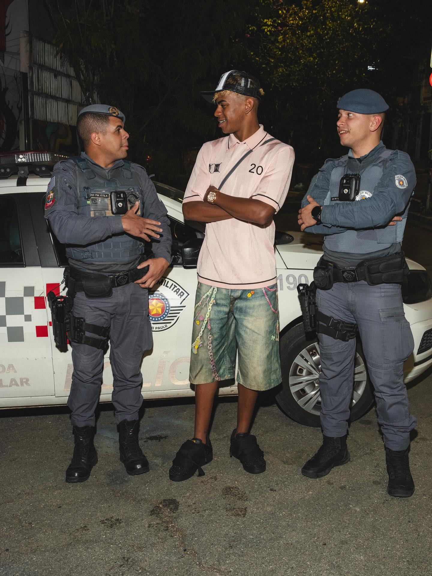 让本就紧绷 让本就紧绷