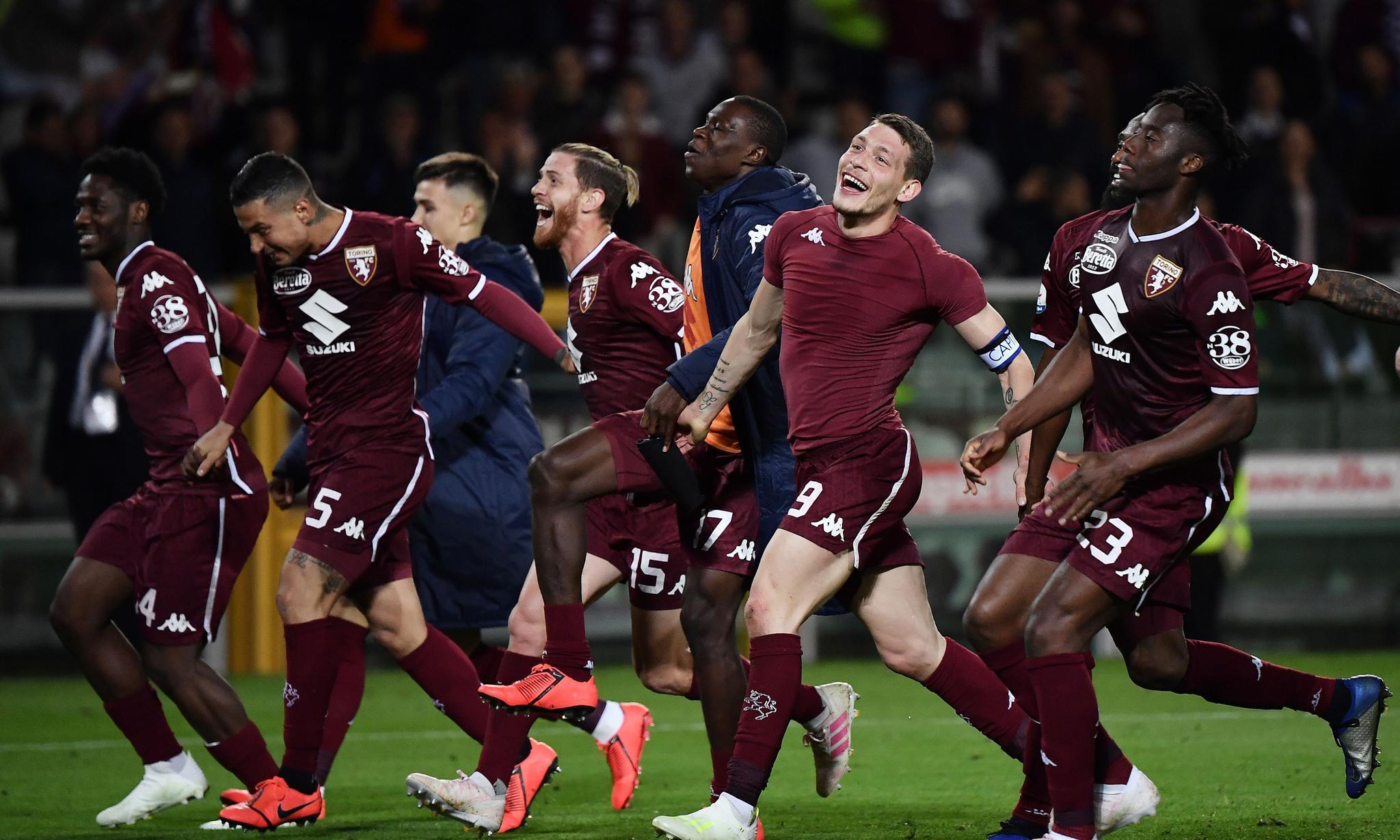 迫使太阳在 迫使太阳在